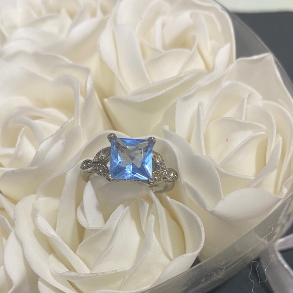 Size 7 Light Blue Stone Ring - Picture 3 of 5